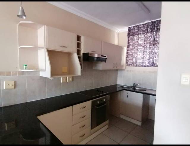 2 BEDROOM APARTMENT FOR SALE IN POINT WATERFRONT